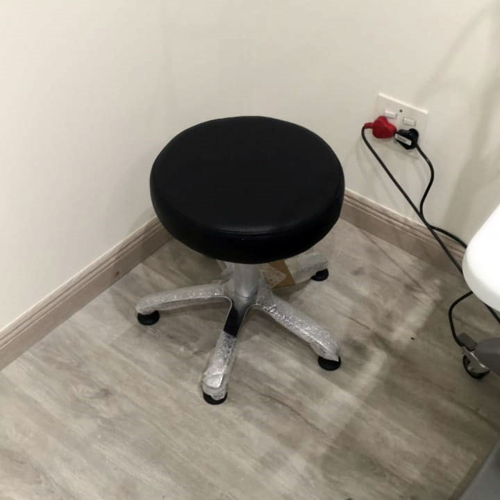 HC-221C Pneumatic Stool